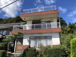 福山の外壁塗装・施工前はひび割れが多い